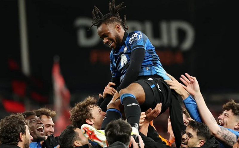 chelsea-choi-lon-canh-tranh-voi-mu-trong-thuong-vu-bom-tan-65-trieu