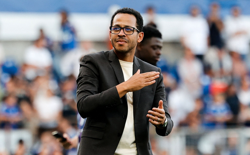 chelsea-len-ke-hoach-troi-chan-rosenior-sau-mua-giai-day-thang-hoa