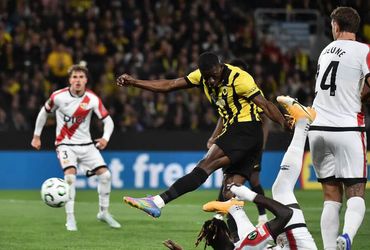 AEK Athens vs Rayo Vallecano (02:00 – 17/04)